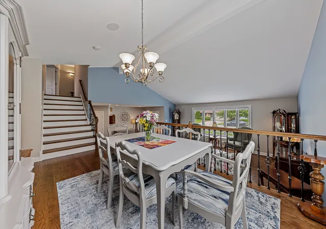 Photo 4 of Single family home for sale at 621 Vanderbilt Dr, New Lenox, IL 60451 | MLS# 12755810 | Listing updated on 2026-09-12