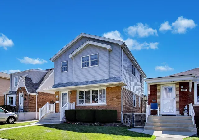 Photo 2 of Single family home for sale at 5110 S Nagle Ave, Chicago, IL 60638 | MLS# 12755832 | Listing updated on 2026-10-14