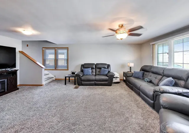Photo 2 of Single family home for sale at 5110 S Nagle Ave, Chicago, IL 60638 | MLS# 12755832 | Listing updated on 2026-09-12