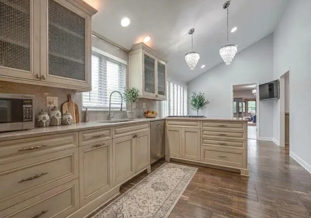 Photo 4 of Single family home for sale at 31 Fox Trl, Lincolnshire, IL 60069 | MLS# 12755835 | Listing updated on 2026-09-24