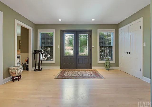 Photo 4 of Single family home for sale at 4041 Picardy Dr, Northbrook, IL 60062 | MLS# 12755858 | Listing updated on 2026-10-01