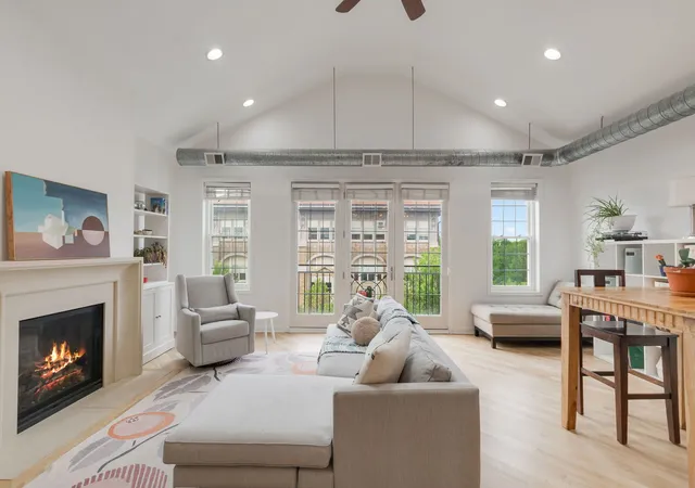Photo 2 of Condo for sale at 1836 W Belmont Ave #4, Chicago, IL 60657 | MLS# 12755862 | Listing updated on 2026-10-19