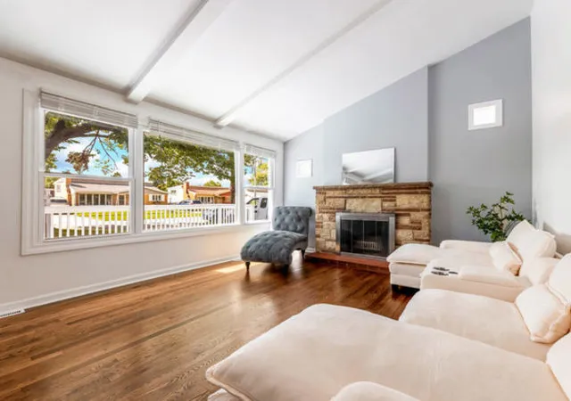 Photo 3 of Single family home for sale at 4024 W 106th Street, Oak Lawn, IL 60453 | MLS# 12755863 | Listing updated on 2026-09-12