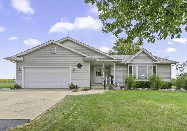 Photo 1 of Single family home for sale at 3472 N Il St Rt 23 Hwy, Ottawa, IL 61350 | MLS# 12755873 | Listing updated on 2026-09-21