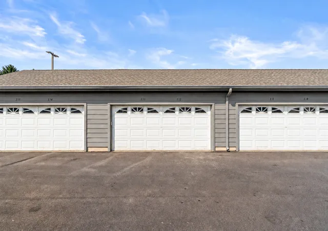 Photo 2 of Condo for sale at 39 Foxcroft Rd #203, Naperville, IL 60565 | MLS# 12755882 | Listing updated on 2026-09-15