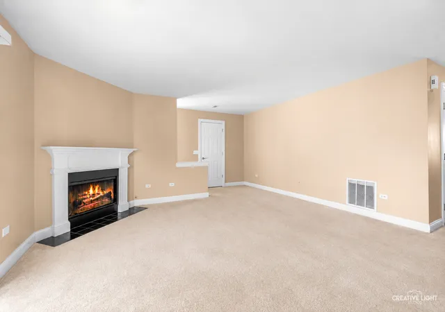 Photo 4 of Condo for sale at 39 Foxcroft Rd #203, Naperville, IL 60565 | MLS# 12755882 | Listing updated on 2026-09-15