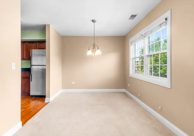 Listing Photo 5 - Condo for sale in building located at 39 Foxcroft Rd, Naperville, IL 60565 - Unit #203