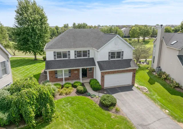 Photo 2 of Single family home for sale at 39w197 Acres Pl, Geneva, IL 60134 | MLS# 12755883 | Listing updated on 2026-09-14