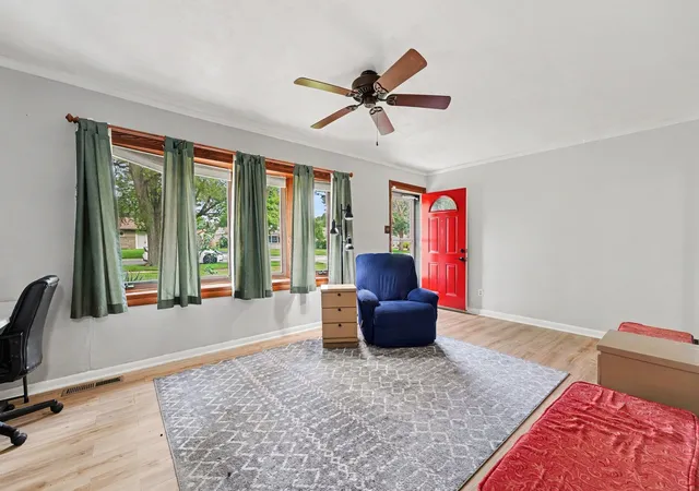 Photo 4 of Single family home for sale at 17333 Lorenz Ave, Lansing, IL 60438 | MLS# 12755885 | Listing updated on 2026-09-25