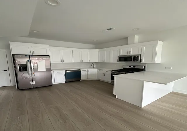 Photo 3 of House for sale at 6627 S Maryland Ave, Chicago, IL 60637 | MLS# 12755888 | Listing updated on 2026-09-16