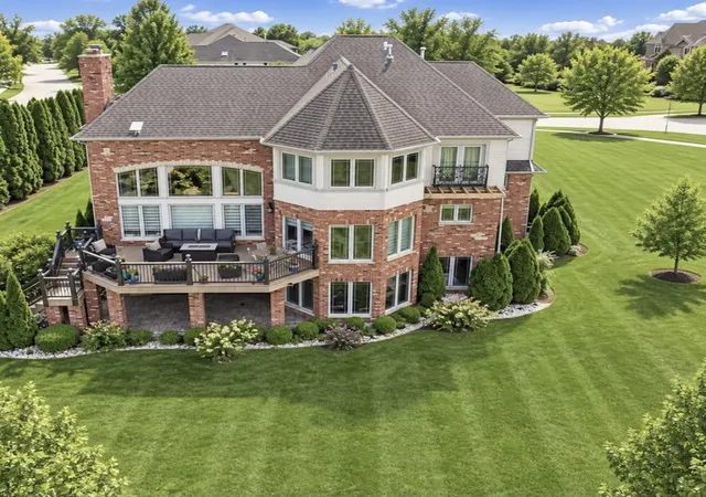 Photo 4 of Single family home for sale at 11910 Bates Ct, Orland Park, IL 60467 | MLS# 12755889 | Listing updated on 2026-09-12