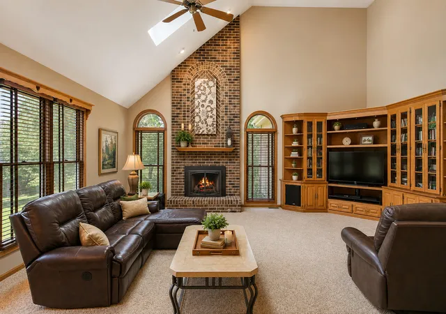 Photo 3 of Single family home for sale at 2617 Crystal Way, Crystal Lake, IL 60012 | MLS# 12755901 | Listing updated on 2026-09-13