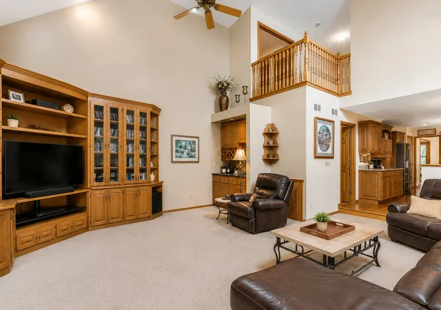 Photo 4 of Single family home for sale at 2617 Crystal Way, Crystal Lake, IL 60012 | MLS# 12755901 | Listing updated on 2026-09-13