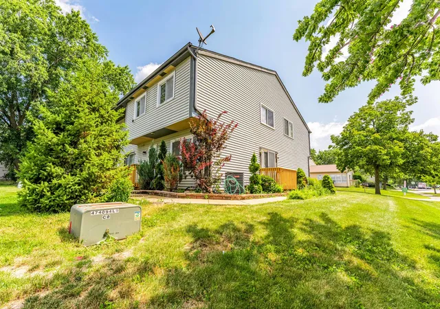 Photo 2 of Condo for sale at 234 Algonquin Ct #C, Bolingbrook, IL 60440 | MLS# 12755902 | Listing updated on 2026-09-22