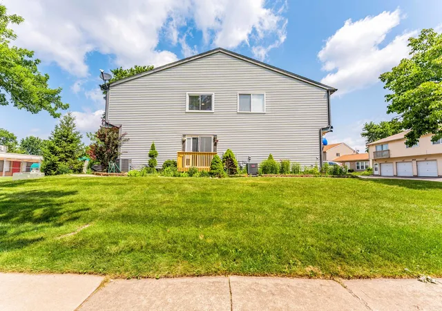 Photo 3 of Condo for sale at 234 Algonquin Ct #C, Bolingbrook, IL 60440 | MLS# 12755902 | Listing updated on 2026-09-22
