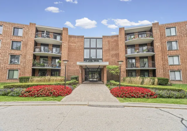 Condo for sale at 1505 E Central Rd #216B, Arlington Heights, IL 60005 | MLS# 12755908