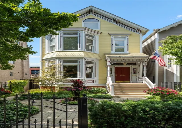 Photo 1 of Single family home for sale at 2424 N Burling St, Chicago, IL 60614 | MLS# 12755917 | Listing updated on 2026-09-19