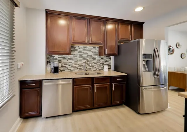 Photo 3 of Single family home for sale at 7720 W 65th Place, Bedford Park, IL 60501 | MLS# 12755928 | Listing updated on 2026-09-18