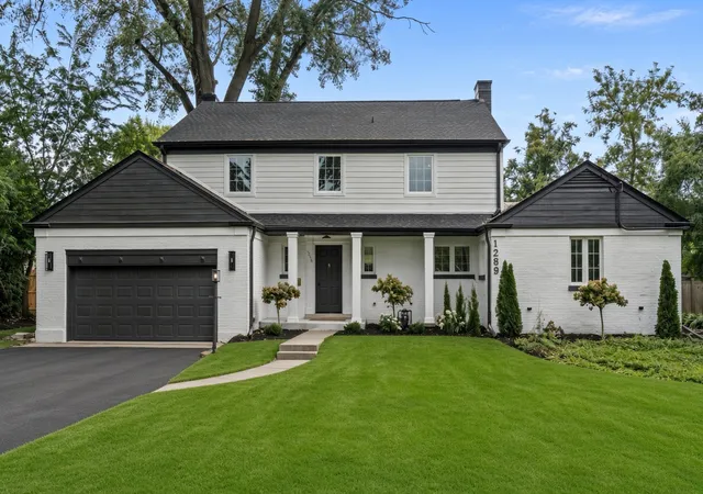 Single family home for sale at 1288 Sunview Ln, Winnetka, IL 60093 | MLS# 12755931
