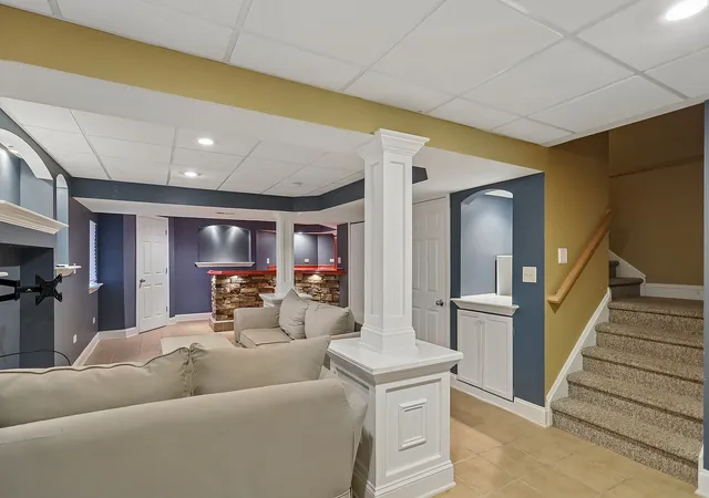 Photo 2 of Single family home for sale at 31 Kenilworth Ave, Romeoville, IL 60446 | MLS# 12755934 | Listing updated on 2026-09-30