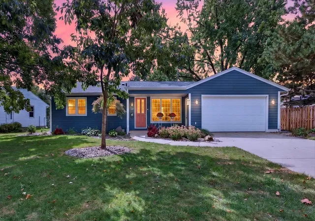 Photo 1 of Single family home for sale at 313 Vista Dr, Bloomington, IL 61701 | MLS# 12755953 | Listing updated on 2026-10-06
