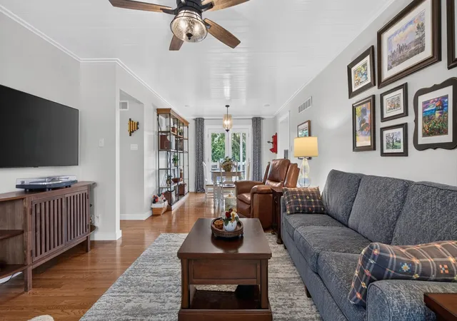 Photo 3 of Single family home for sale at 313 Vista Dr, Bloomington, IL 61701 | MLS# 12755953 | Listing updated on 2026-10-06