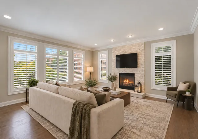 Photo 3 of Townhouse for sale at 2 N Smith St, Palatine, IL 60067 | MLS# 12755954 | Listing updated on 2026-09-21