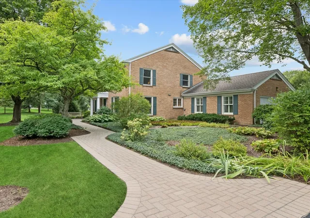 Photo 1 of Single family home for sale at 106 Carriage Rd, North Barrington, IL 60010 | MLS# 12755975 | Listing updated on 2026-09-12