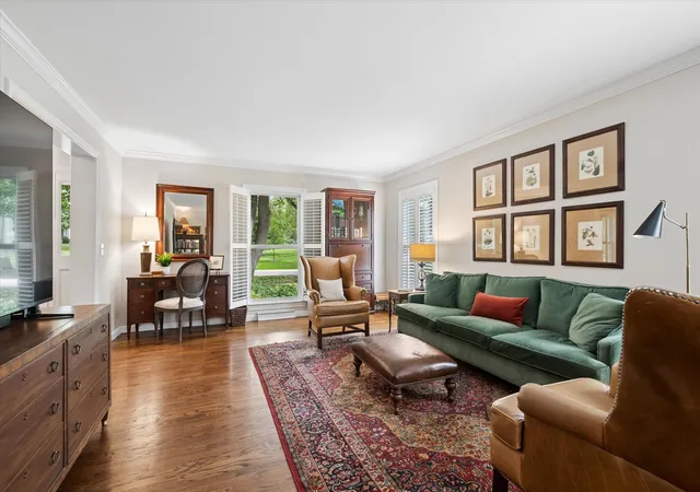 Photo 4 of Single family home for sale at 106 Carriage Rd, North Barrington, IL 60010 | MLS# 12755975 | Listing updated on 2026-09-12