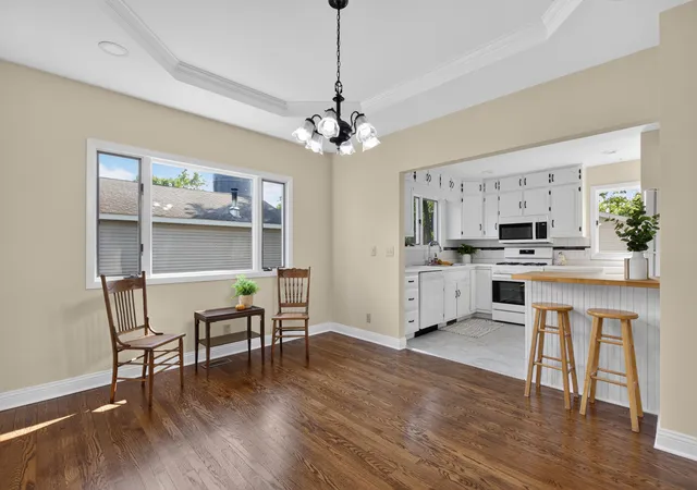 Photo 4 of Single family home for sale at 984 Pomeroy St, Marseilles, IL 61341 | MLS# 12755983 | Listing updated on 2026-09-22