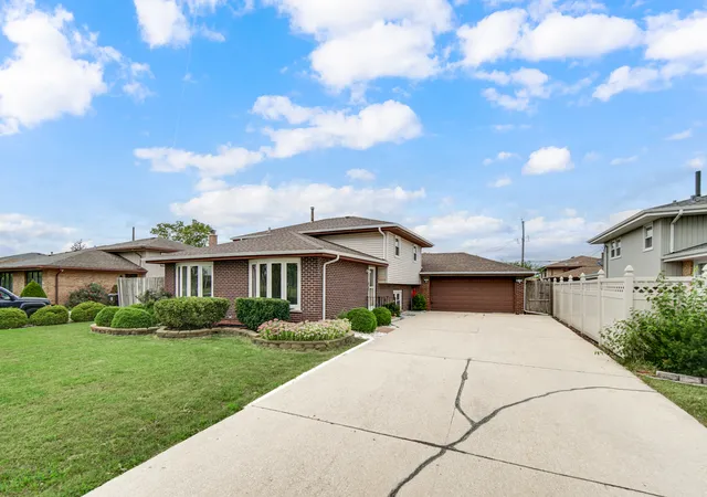 Photo 30 of Single family home for sale at 7506 W 83rd Place, Bridgeview, IL 60455 | MLS# 12755985 | Listing updated on 2026-09-11