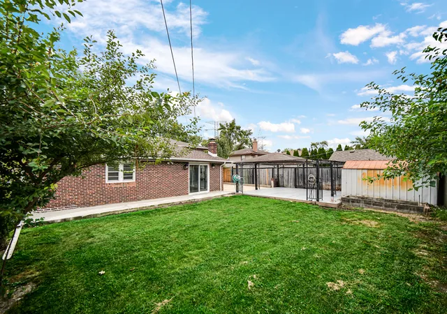 Photo 3 of Single family home for sale at 7506 W 83rd Place, Bridgeview, IL 60455 | MLS# 12755985 | Listing updated on 2026-09-11