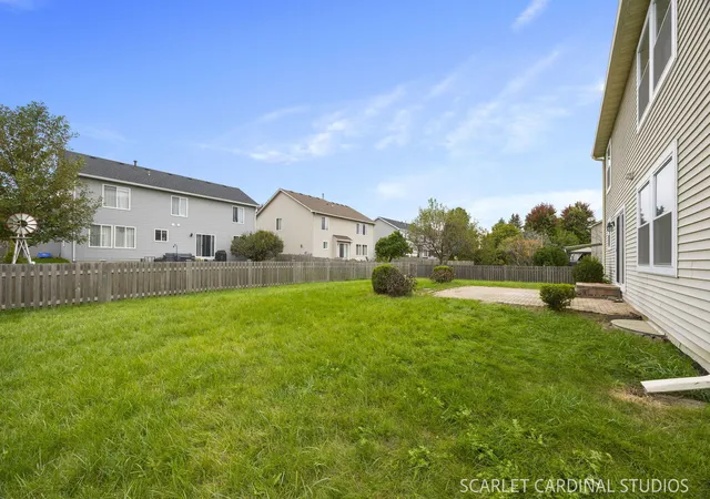Photo 3 of Single family home for sale at 165 Glendale Dr, Bolingbrook, IL 60440 | MLS# 12755994 | Listing updated on 2026-10-21