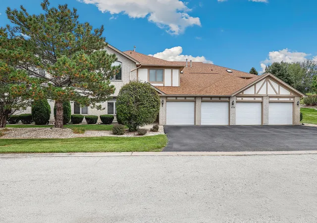 Condo for sale at 6559 Pine Lake Dr #3, Tinley Park, IL 60477 | MLS# 12755995