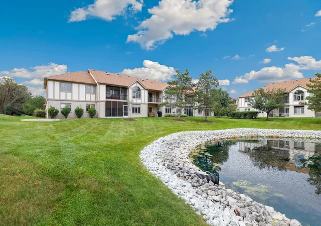 Listing Photo 4 - Condo for sale in building located at 6559 Pine Lake Dr, Tinley Park, IL 60477 - Unit #3
