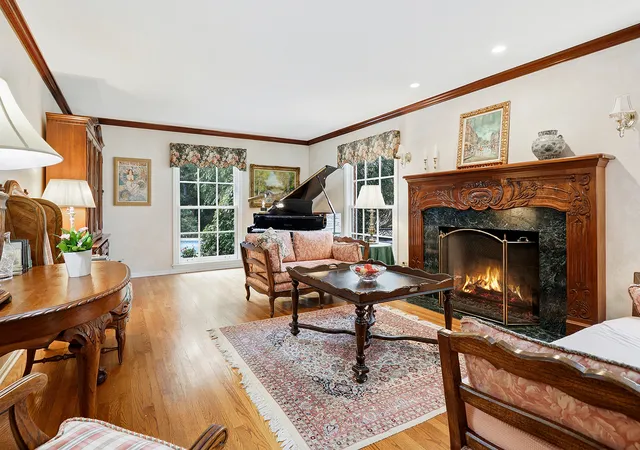 Photo 2 of Single family home for sale at 59 Sheffield Ln, Oak Brook, IL 60523 | MLS# 12755998 | Listing updated on 2026-09-20