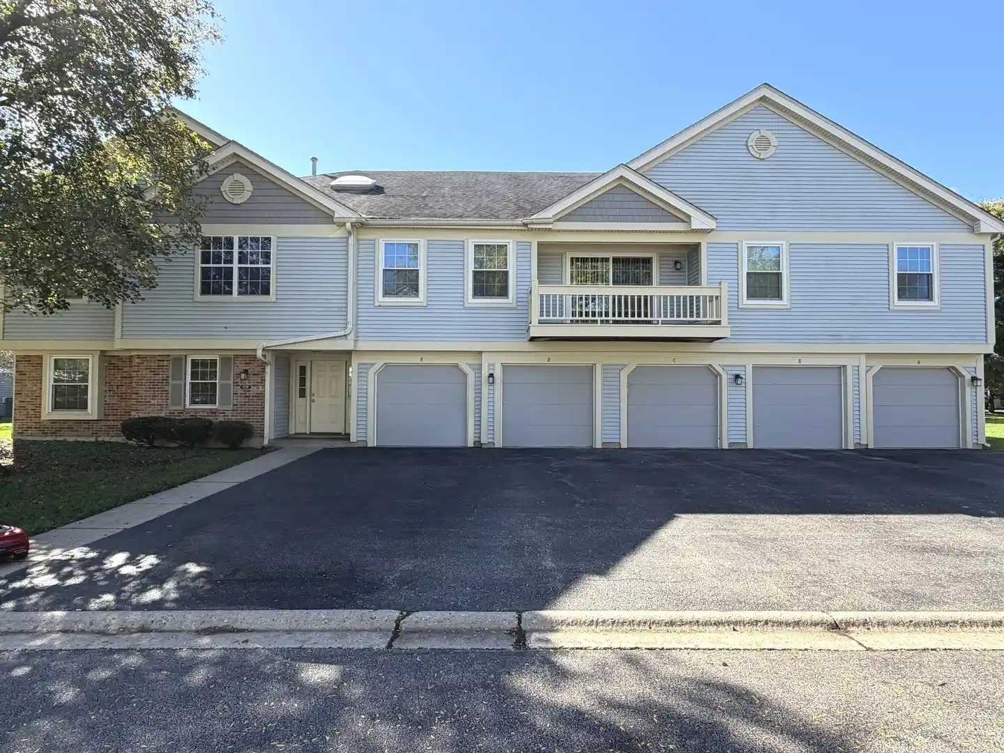 Listing Photo 1 - Condo for sale in 1228 Bradwell Ln located at 1228 Bradwell Ln, Mundelein, IL 60060 - Unit 1228 Bradwell Ln