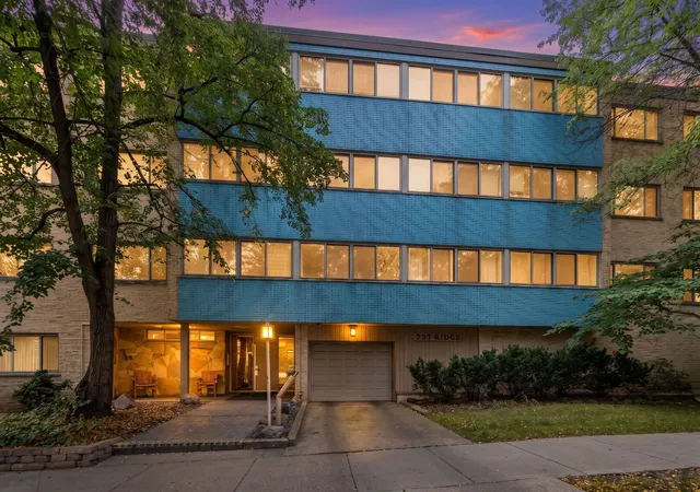 Condo for sale at 737 Ridge Ave #2H, Evanston, IL 60202 | MLS# 12756004