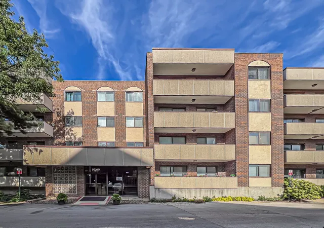 Photo 2 of Condo for sale at 9240 Gross Point Rd #410, Skokie, IL 60077 | MLS# 12756008 | Listing updated on 2026-09-16