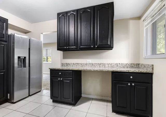 Photo 4 of Single family home for sale at 504 Nassau Ave, Bolingbrook, IL 60440 | MLS# 12756025 | Listing updated on 2026-10-01