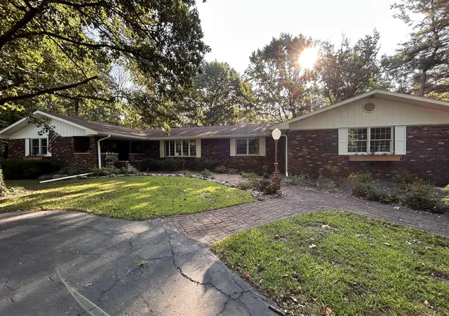 Photo 1 of Single family home for sale at 1356 N 1600 East Rd, Taylorville, IL 62568 | MLS# 12756040 | Listing updated on 2026-09-16