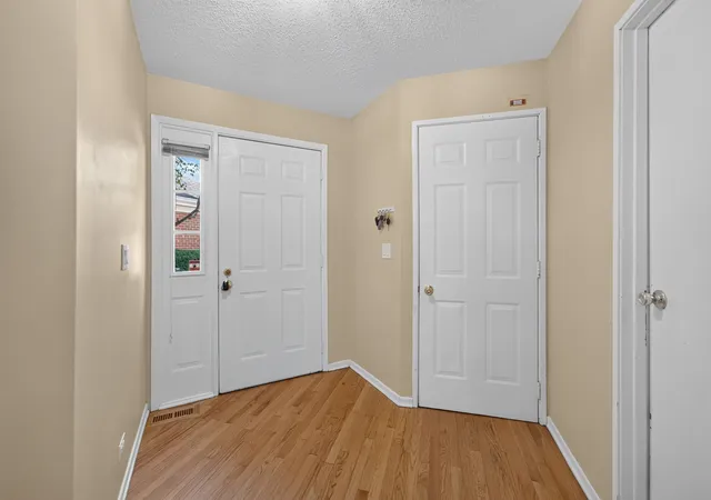 Photo 3 of Townhouse for sale at 755 W Happfield Dr, Arlington Heights, IL 60004 | MLS# 12756041 | Listing updated on 2026-09-17
