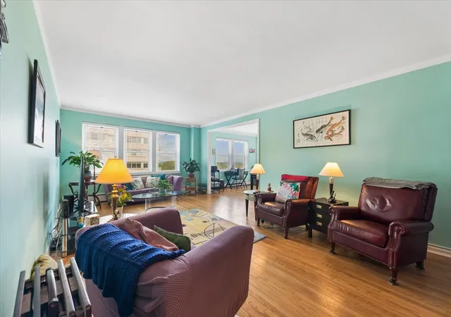 Photo 3 of Condo for sale at 5555 N Sheridan Rd #515, Chicago, IL 60640 | MLS# 12756053 | Listing updated on 2026-09-16