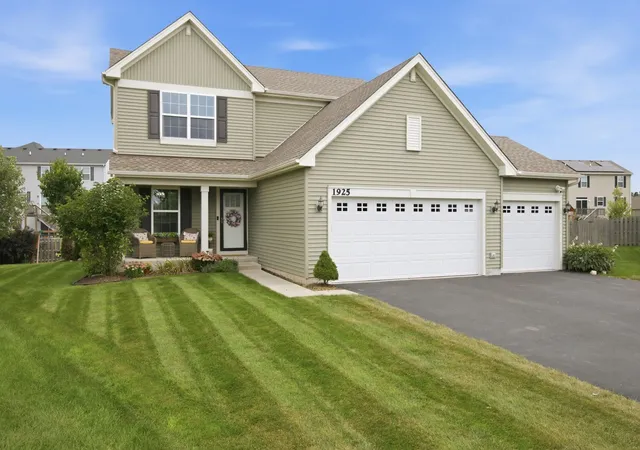 Single family home for sale at 1925 Taos Ln, Volo, IL 60020 | MLS# 12756057