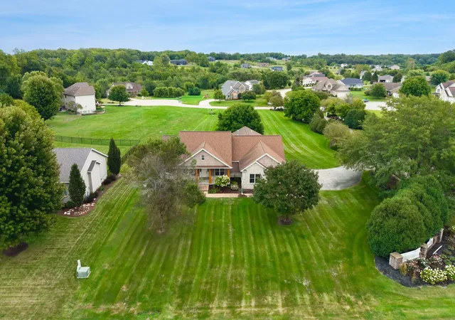 Photo 2 of Single family home for sale at 939 8th Street E, Andalusia, IL 61232 | MLS# 12756070 | Listing updated on 2026-09-12
