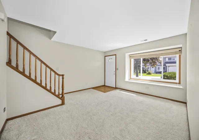 Photo 3 of Townhouse for sale at 34015 White Oak Ln #50C, Gurnee, IL 60031 | MLS# 12756084 | Listing updated on 2026-09-17