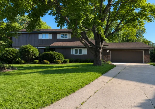 Photo 1 of Single family home for sale at 3636 Quince Ct, Downers Grove, IL 60515 | MLS# 12756087 | Listing updated on 2026-09-18