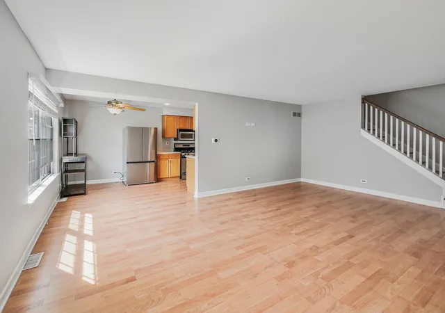 Photo 2 of Townhouse for sale at 1546 Timber Trl #1546, Wheaton, IL 60189 | MLS# 12756091 | Listing updated on 2026-09-24