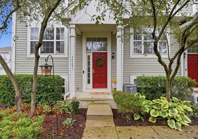 Photo 2 of Townhouse for sale at 34391 N Barberry Ct, Round Lake, IL 60073 | MLS# 12756098 | Listing updated on 2026-09-30