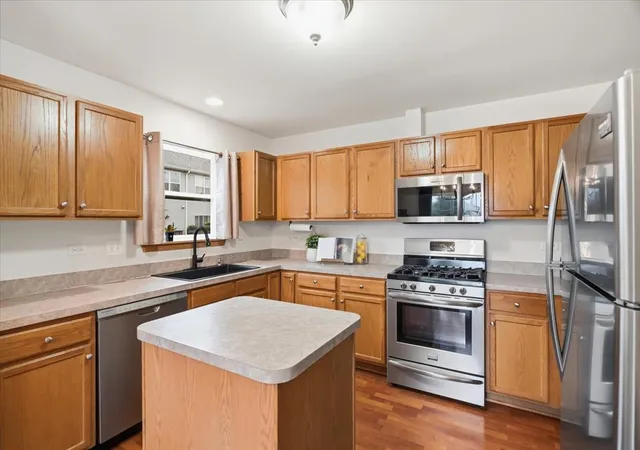Photo 3 of Townhouse for sale at 34391 N Barberry Ct, Round Lake, IL 60073 | MLS# 12756098 | Listing updated on 2026-09-30